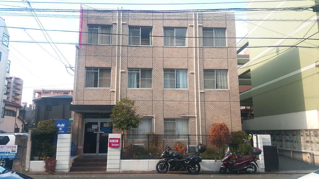 Fukuoka Guest House Rodem Bagian luar foto
