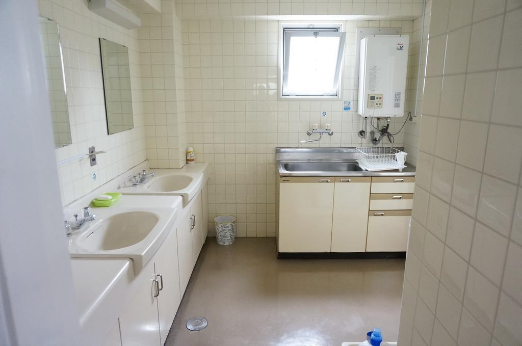 Fukuoka Guest House Rodem Bagian luar foto