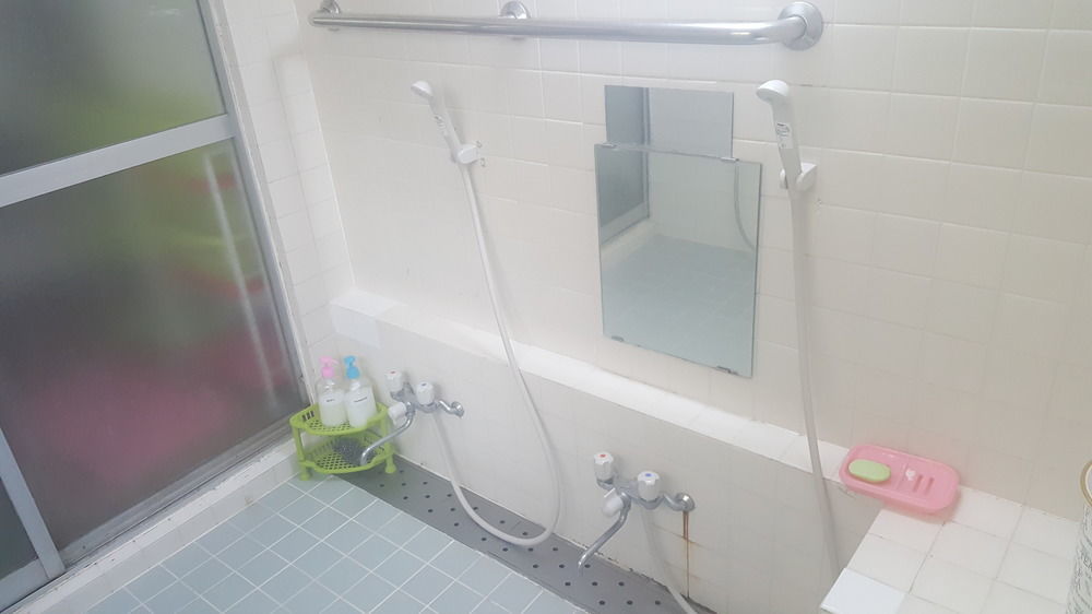 Fukuoka Guest House Rodem Bagian luar foto
